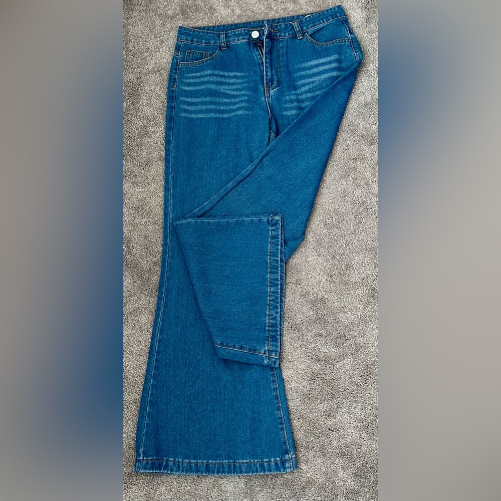 Wide leg jeans.